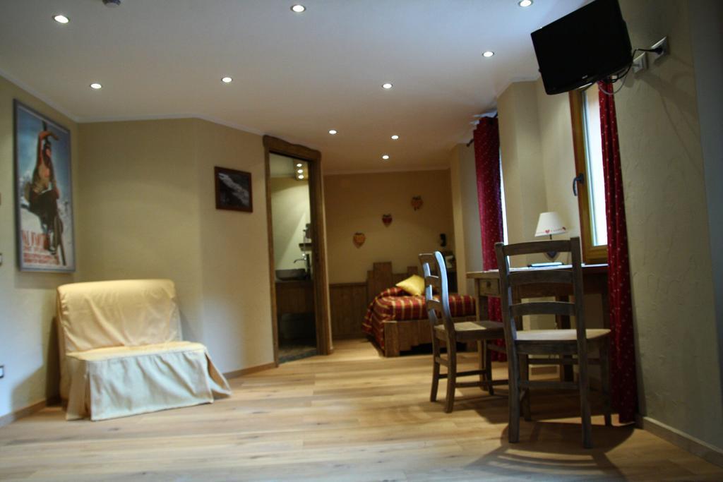 Green Hotel Herbetet Cogne Quarto foto